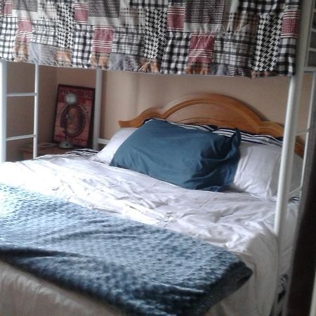 Cozy Pet Friendly Home Сент-Джонс Екстер'єр фото